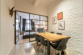 Sunny Central Apartment on Wenceslas Square by easyBNB